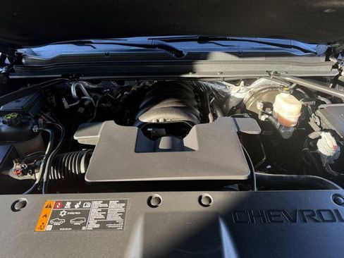 Used 2017 Chevrolet Suburban Premier image 39