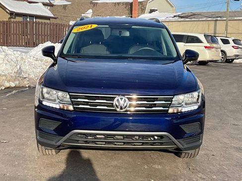 Used 2021 Volkswagen Tiguan S image 2