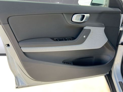 Used 2023 Polestar Polestar 2 w/ Pilot Pack image 21