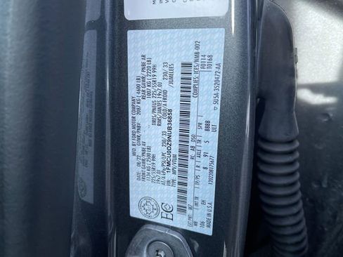 Used 2022 Ford Escape Titanium w/ Class II Trailer Tow Package image 34