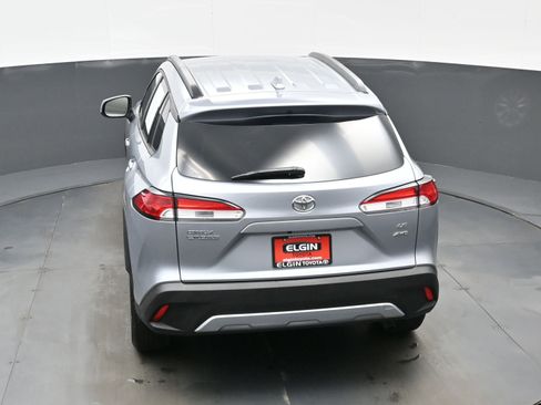 Used 2022 Toyota Corolla Cross LE image 38