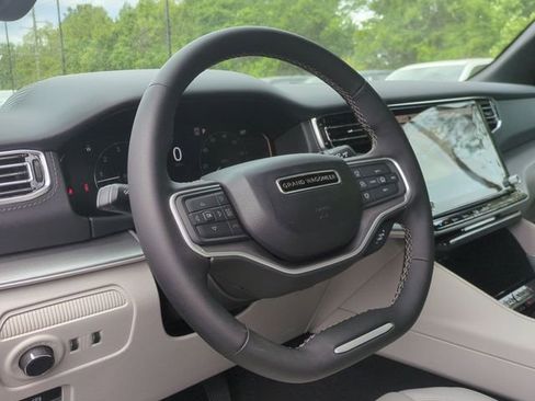 New 2026 Jeep Grand Wagoneer Limited AWD/4WD image 31