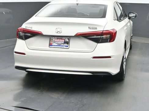 Certified 2023 Honda Civic LX image 5