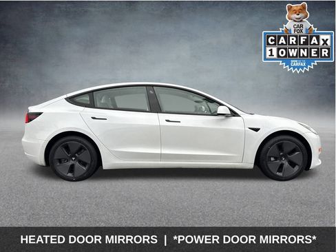 Used 2021 Tesla Model 3 Standard Range Plus image 10