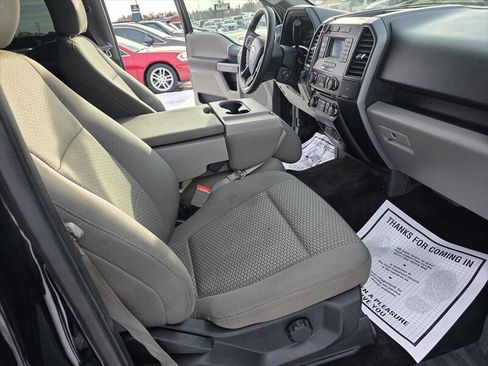 Used 2018 Ford F150 XLT AWD/4WD image 10