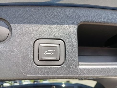Certified 2025 Chevrolet Equinox RS w/ Safety and Technology Package AWD/4WD image 28