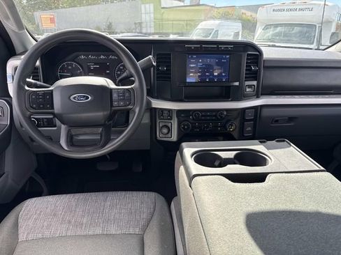 Used 2023 Ford F250 XLT image 15