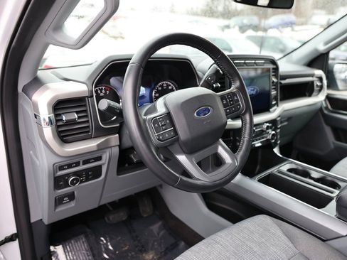 Certified 2022 Ford F150 XLT w/ Equipment Group 302A High image 17