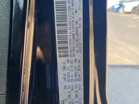 Used 2018 Jeep Wrangler Unlimited Sahara image 86