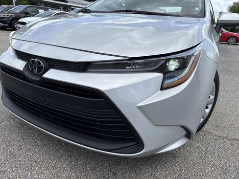 Used 2024 Toyota Corolla LE FWD image 9