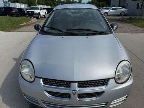 Used 2005 Dodge Neon SXT FWD image 2