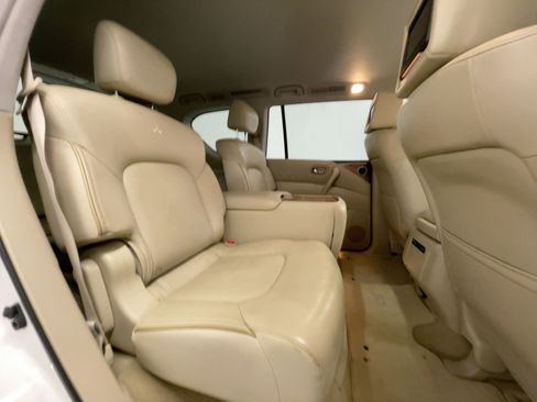 Used 2011 INFINITI QX56 4WD w/ Theater Pkg image 30
