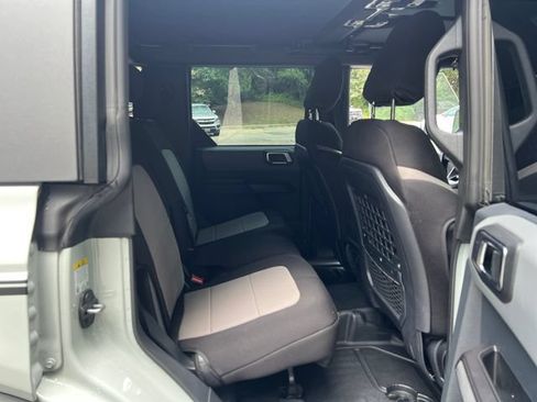 Used 2024 Ford Bronco Black Diamond AWD/4WD image 18