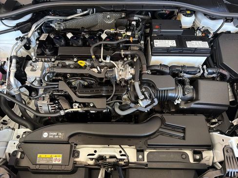 Used 2024 Toyota Corolla Cross LE image 35