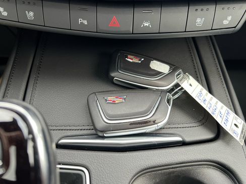 Used 2024 Cadillac XT4 Premium Luxury w/ Active Safety Package image 25