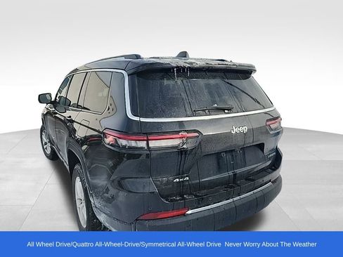 Used 2023 Jeep Grand Cherokee L Laredo image 3