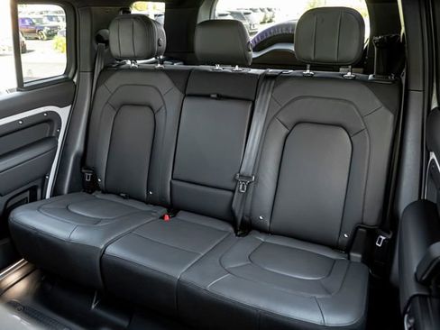 Used 2026 Land Rover Defender 110 X AWD/4WD image 28