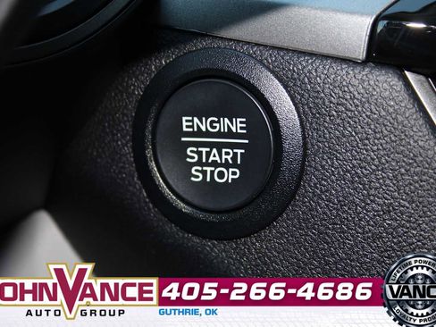 Used 2024 Ford Escape Active AWD/4WD image 43