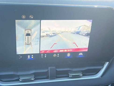 Certified 2025 Chevrolet Equinox LT w/ Safety and Technology Package image 22