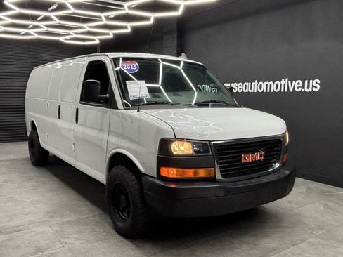 Used 2023 GMC Savana 2500 Extended RWD image 10