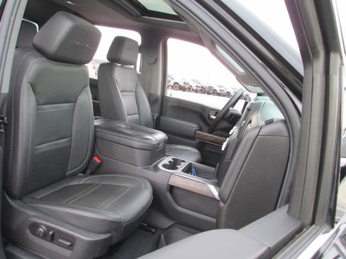 Used 2021 GMC Sierra 2500 Denali w/ Denali Ultimate Package image 26