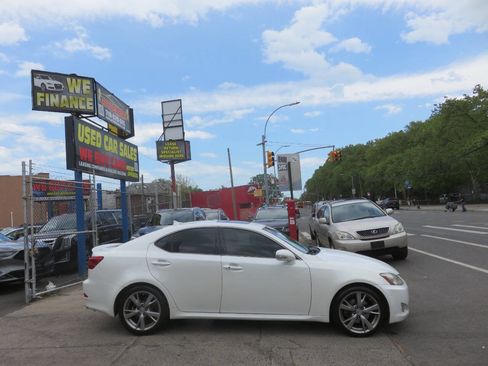 Used 2010 Lexus IS 250 RWD image 9