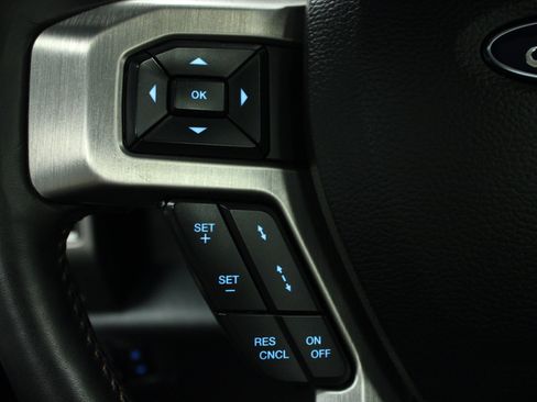 Used 2022 Ford F350 Platinum AWD/4WD image 20