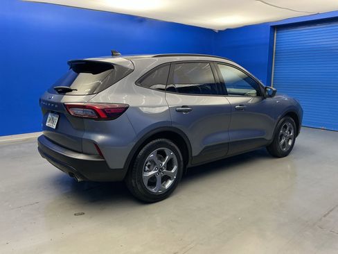 Used 2025 Ford Escape ST-Line image 7