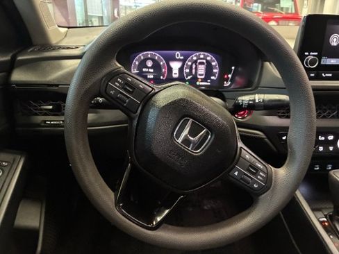 Used 2024 Honda Accord EX image 18