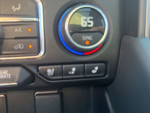 Used 2024 Chevrolet Tahoe High Country image 39