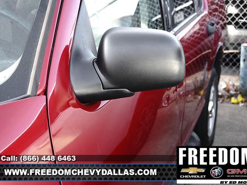 Used 2004 Ford Explorer XLT AWD/4WD image 7