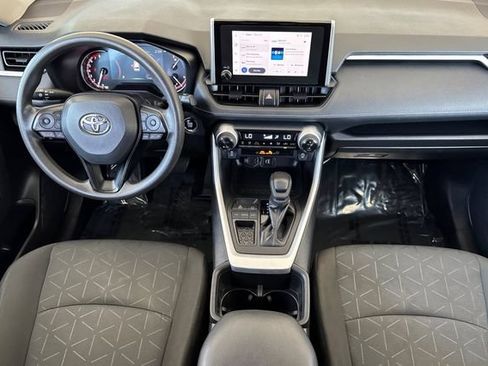 Used 2024 Toyota RAV4 XLE FWD image 15