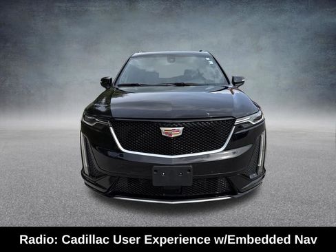 Used 2024 Cadillac XT6 Sport w/ Technology Package image 10