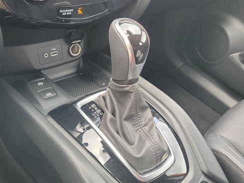 Used 2022 Nissan Rogue Sport SL w/ Premium Package image 20