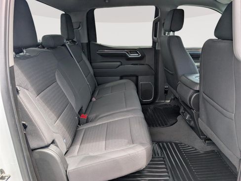 Used 2023 Chevrolet Silverado 1500 LT AWD/4WD image 12