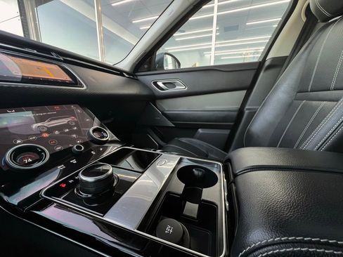 Used 2018 Land Rover Range Rover Velar S image 50