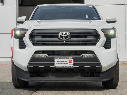 New 2025 Toyota Tacoma SR5