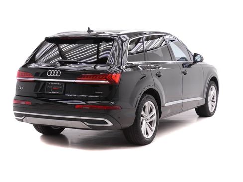 Certified 2021 Audi Q7 2.0T Premium Plus w/ Premium Plus Package AWD/4WD image 4
