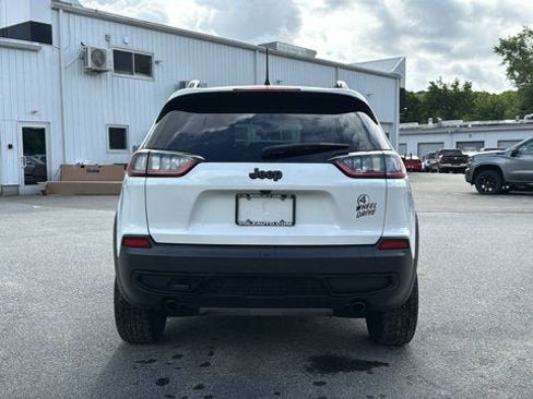 Certified 2022 Jeep Cherokee Latitude w/ Sun & Sound Group AWD/4WD image 7