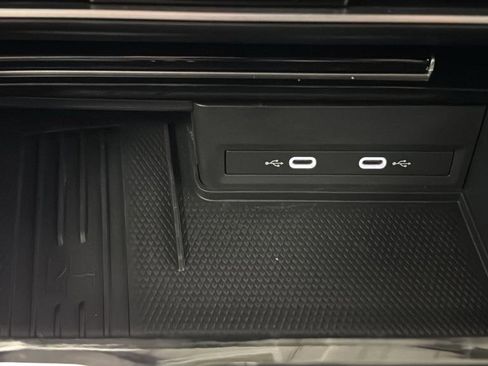Used 2025 Volkswagen Atlas SE w/ Panoramic Sunroof Package AWD/4WD image 33