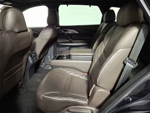 Used 2023 MAZDA CX-9 Signature image 12