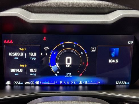 Used 2024 Chevrolet Colorado Trail Boss w/ Technology Package image 16