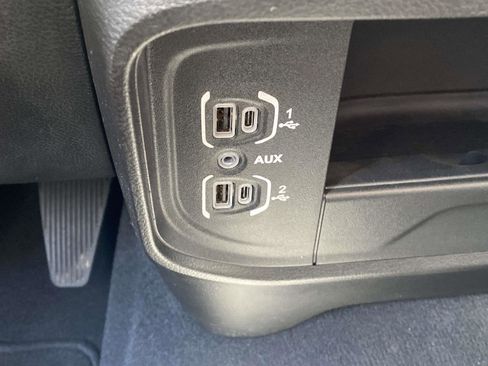 Used 2024 RAM 2500 Big Horn w/ Night Edition image 41