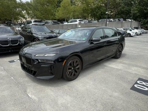 Used 2024 BMW 740i w/ Premium Package RWD image 1