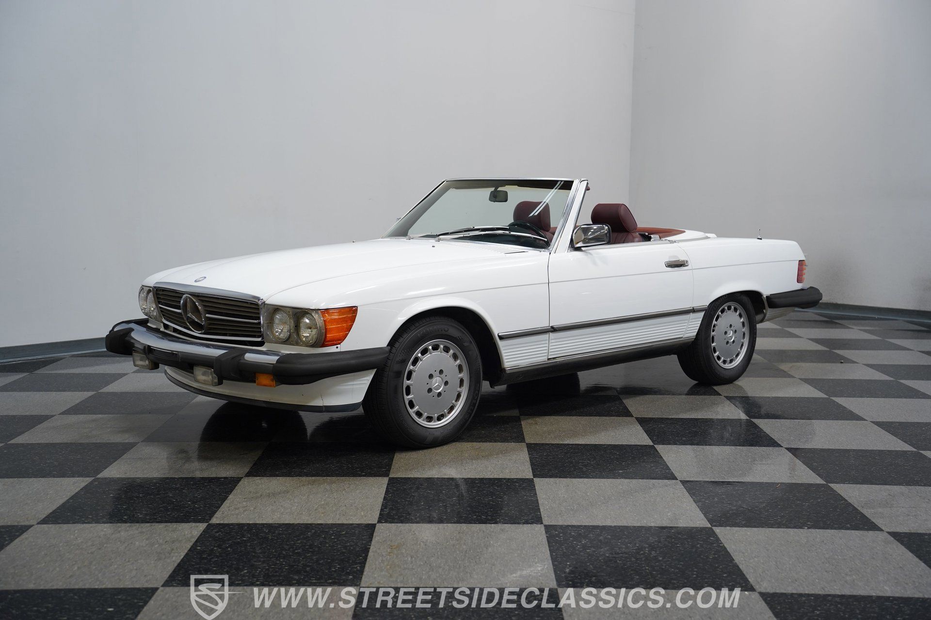 Used 1989 Mercedes-Benz 560 SL image 6