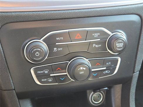 Certified 2023 Dodge Charger SXT image 29