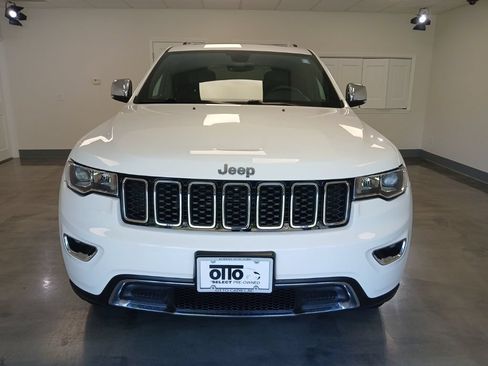 Used 2017 Jeep Grand Cherokee Limited AWD/4WD image 5