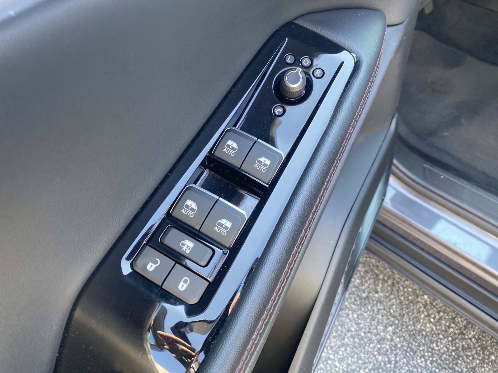 Used 2024 Jeep Wagoneer Launch Edition AWD/4WD image 22