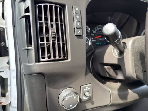 Used 2022 Chevrolet Express 2500 w/ Driver Convenience Package RWD image 16