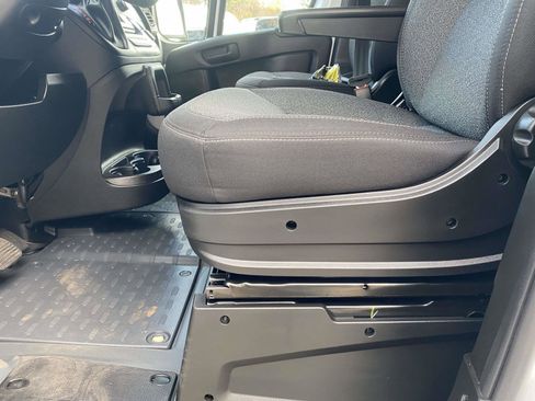 Used 2025 RAM ProMaster 3500 w/ Convenience Group image 18